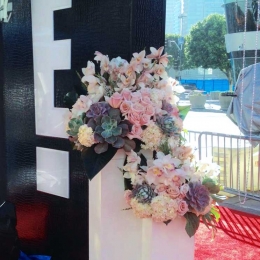 People's Choice Awards Red Carpet Floral 2015